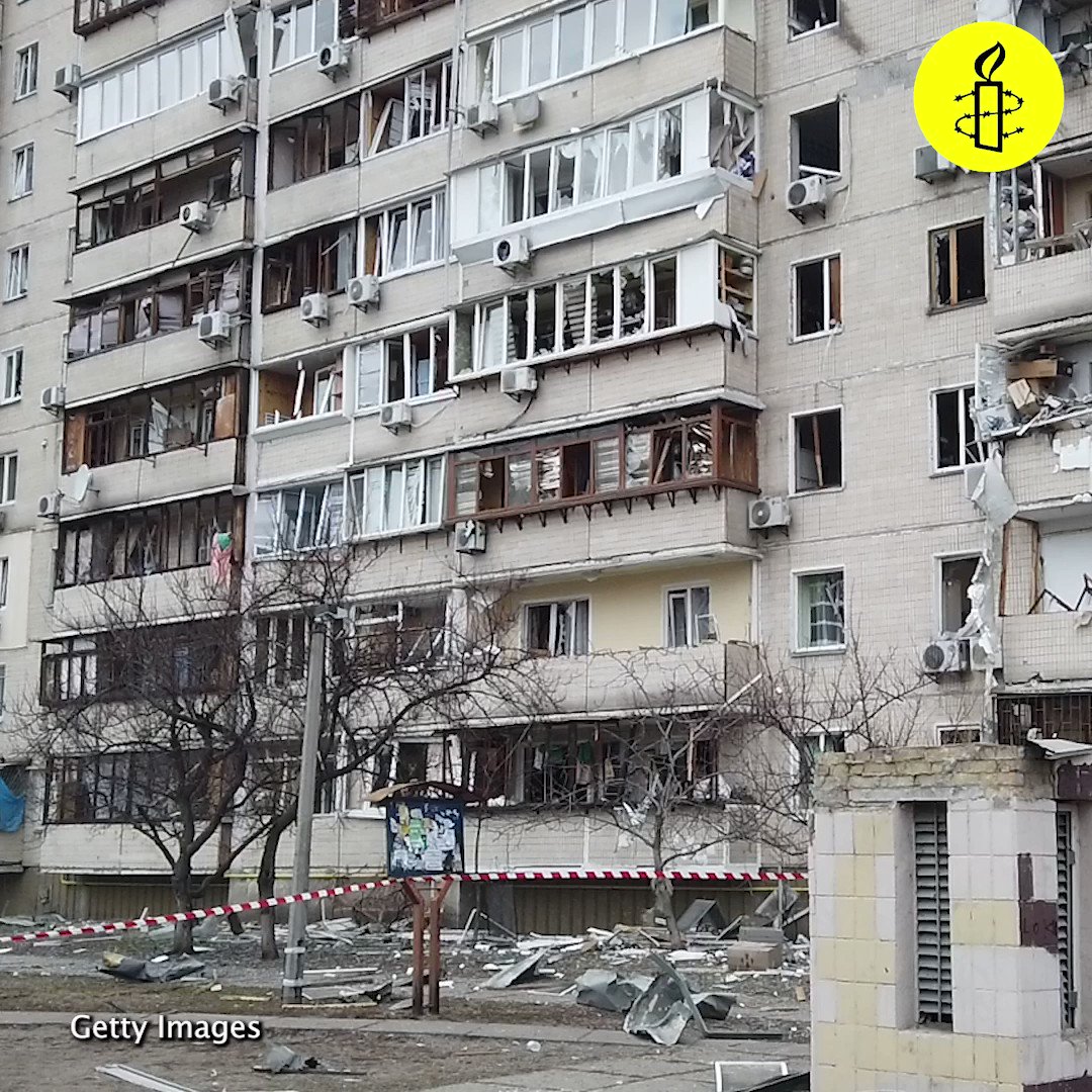 Hundrevis av sivile er drept i et russiske angrep mot den ukrainske storbyen Kharkiv, mange utførte med klasebomber. Russland begår krigsforbrytelser i Kharkiv. https://t.co/5iGepGwEq9