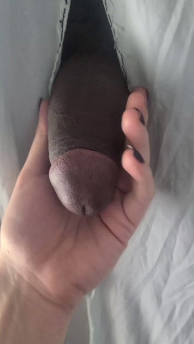 Can any of my fans guess whose beautiful dick this is?   #bigdick #gloryhole #gh #pdx #blowjob #hugedick<a href="/tag/gh"class="tags"><span>#gh</span></a><a href="/tag/bigdick"class="tags"><span>#bigdick</span></a><a href="/tag/portland"class="tags"><span>#portland</span></a><a href="/tag/oral"class="tags"><span>#oral</span></a><a href="/tag/oregon"class="tags"><span>#oregon</span></a><a href="/tag/blowjob"class="tags"><span>#blowjob</span></a>