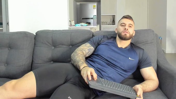 Bryson is so hot on gay cams. He gives some of the best strip shows online! #JockMenLive #HumpDayVibes