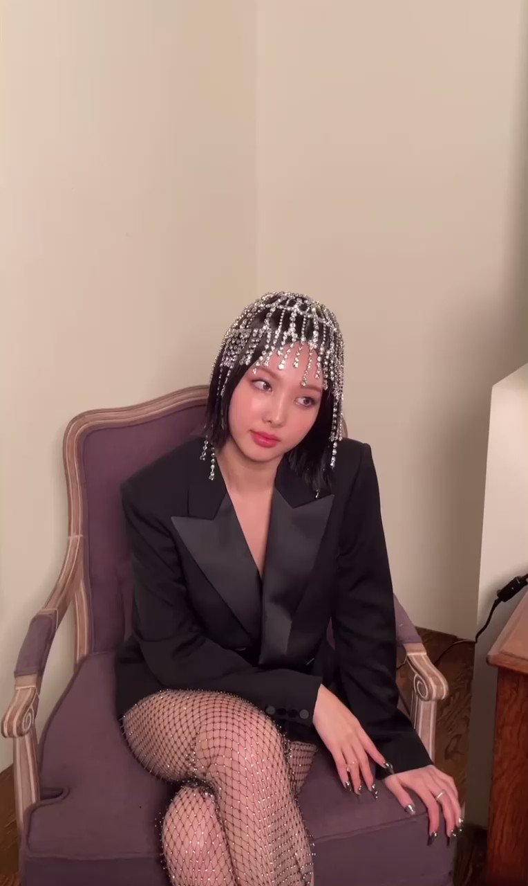 IM NAYEON 【black】 𝐈𝐌 𝐍𝐀𝐘𝐄𝐎𝐍 | Her aura💖💖 . #nayeon #nayeonfancam