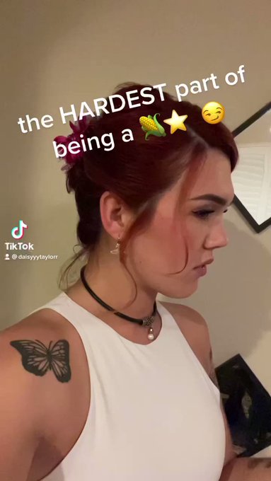 tiktok wouldn&rsquo;t let me post but 🤷🏻&zwj;♀️ https://t.co/63wrT4Wwbu