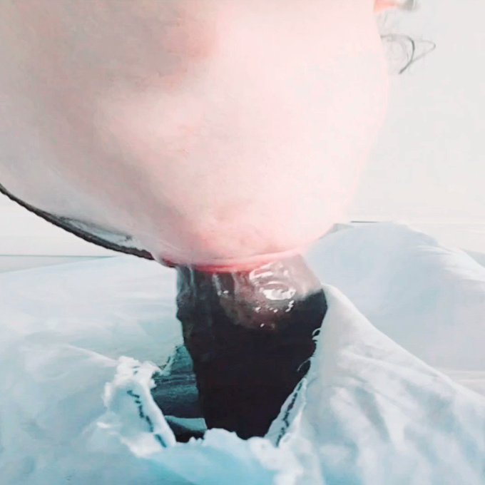 Wait until the end of the video: Mahler cums all over my camera.   #bigdick #trans #gloryhole #pdx #sellingcontent<a href="/tag/bigdick"class="tags"><span>#bigdick</span></a><a href="/tag/oregon"class="tags"><span>#oregon</span></a><a href="/tag/blowjob"class="tags"><span>#blowjob</span></a><a href="/tag/cum"class="tags"><span>#cum</span></a><a href="/tag/tgirl"class="tags"><span>#tgirl</span></a><a href="/tag/gloryhole"class="tags"><span>#gloryhole</span></a>