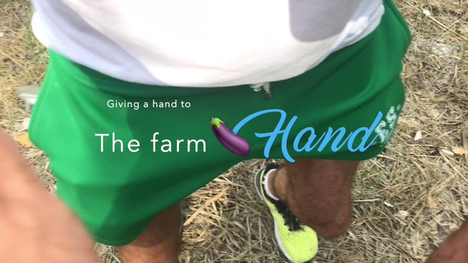 ??El trabajador agricola ? 
      El vídeo completo ya en:
??The farm hand ?
      Full vid now on:
