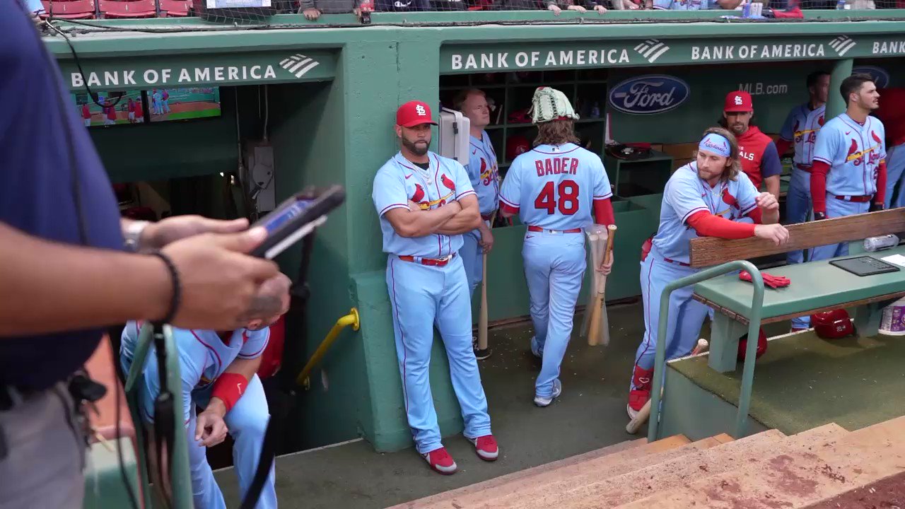 Fw: [分享] Red Sox honored Albert Pujols 