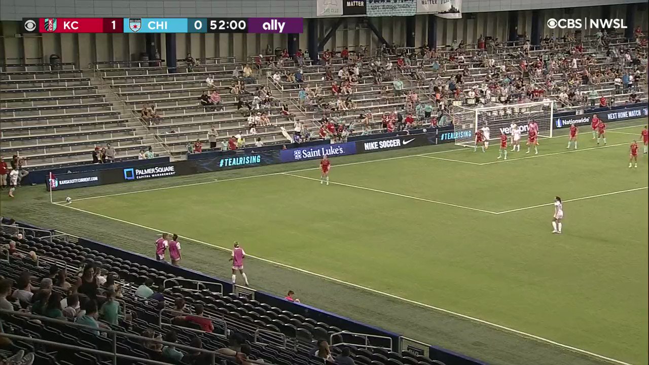 .@akowalski_05 saidddd, let me justtttttt… 🤯!!!!!!!” 

1-1 😈

@chicagoredstars | #MKOT”