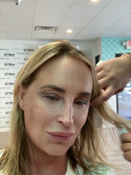 Love a beauty salon moment. Never have time to relax.  How about you? #moxie salon #montclair #nj @MakeYourOwnJoy