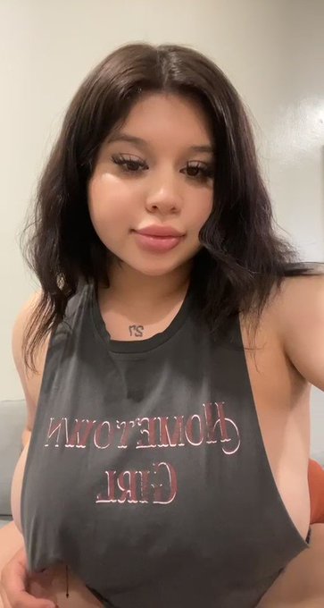 Bunkmorning , yes I did just wake up ? https://t.co/D2lqyNdU7O