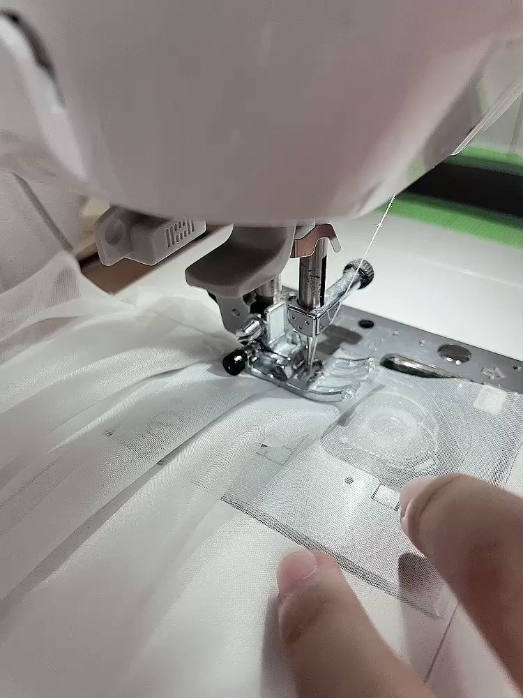 ミシンでフリルを作るときは…フォークを活用！！