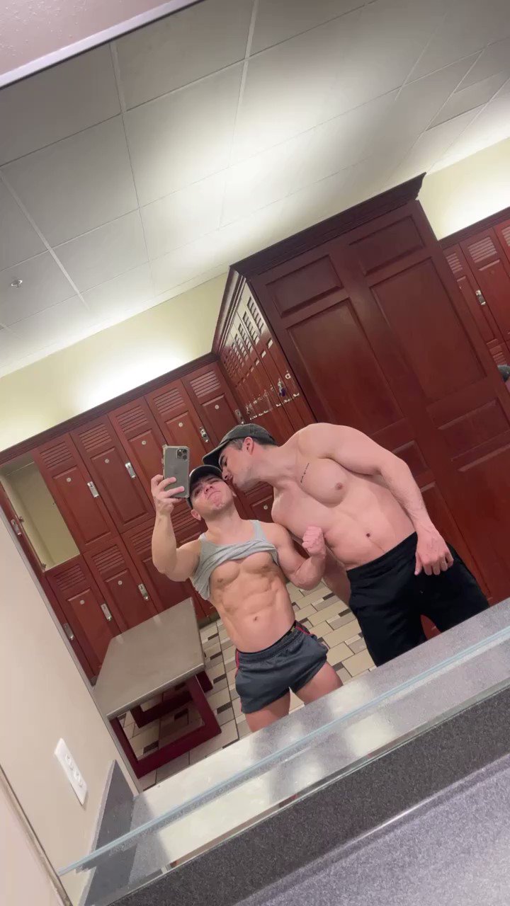 JC Mounduix on X: Thank you @Joey_Gentile for training me 😍😍😍 #Summer  t.cogY62jDFT05  X