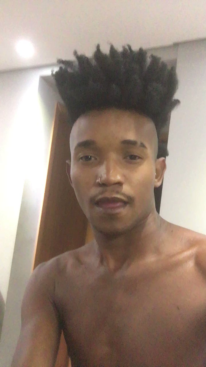 🦌TheedJhony 10K🦌 on Twitter: "🌈Depois de ter chegado da parada gay em São Paulo #ParadaSP 🏳️‍🌈