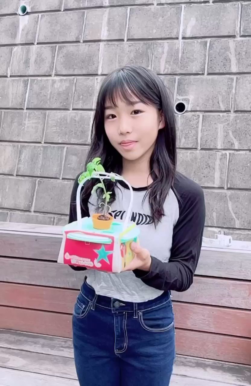 市居わこ リプ返デー💛こんばんわこ🌻🐼 SHOWROOMありがとうございました！ 練習もして帰ってきたよ〜☺️  1周年Liveドキドキ楽しみ💐 今日は遅くなっちゃったから リプ返明日になるよ💦待っててね😊 ↓📸と思ってたら動画になってた  あるあるの間違い😂 今日 ...