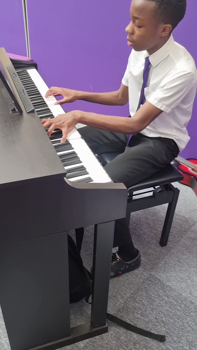 Image for the Tweet beginning: Lunchtime Live - #pianist #musicians