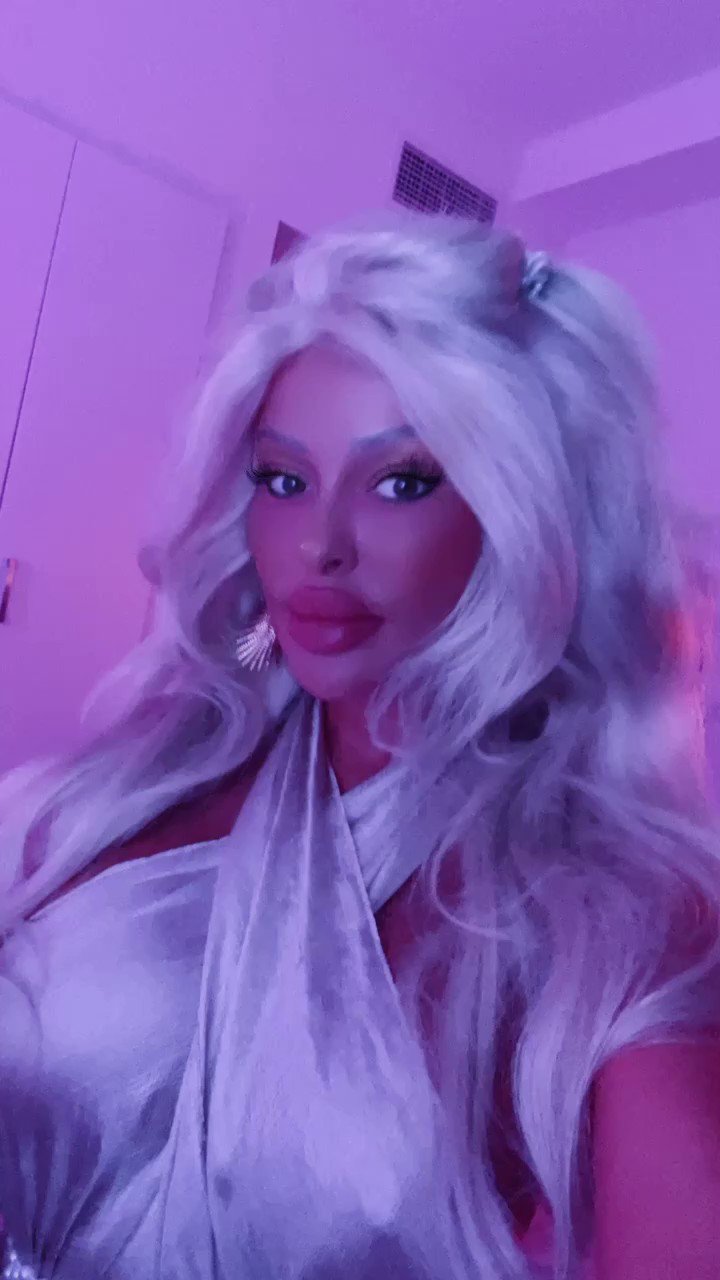 Lina Vegas on Twitter "Happy Friday 💋! LET S HAVE FUN 😈!!! stu007gots