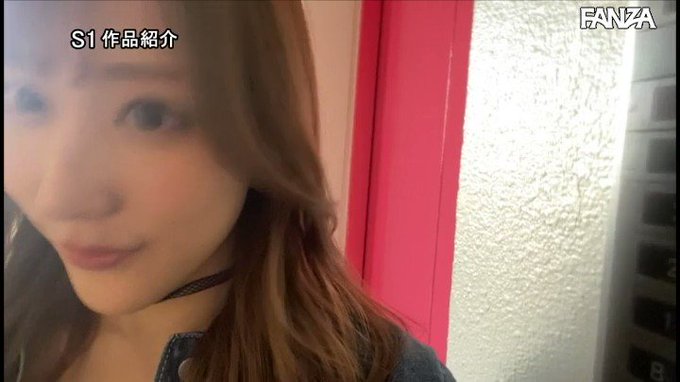 いきなりお宅に突撃して、料理中もお風呂の中でもずっ〜とイチャイチャ痴女って男をMにしちゃう！

エロい身体やなぁ。
https://t.co/JOGfDpmAQc