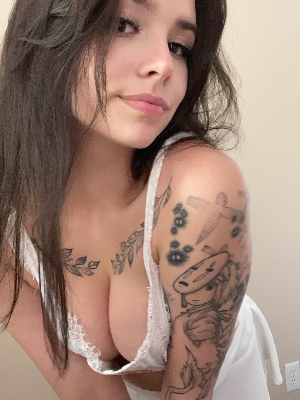 Natalie King on X: hey gamers do you like this video? 🥺  t.coo4cN6VXEyL  X