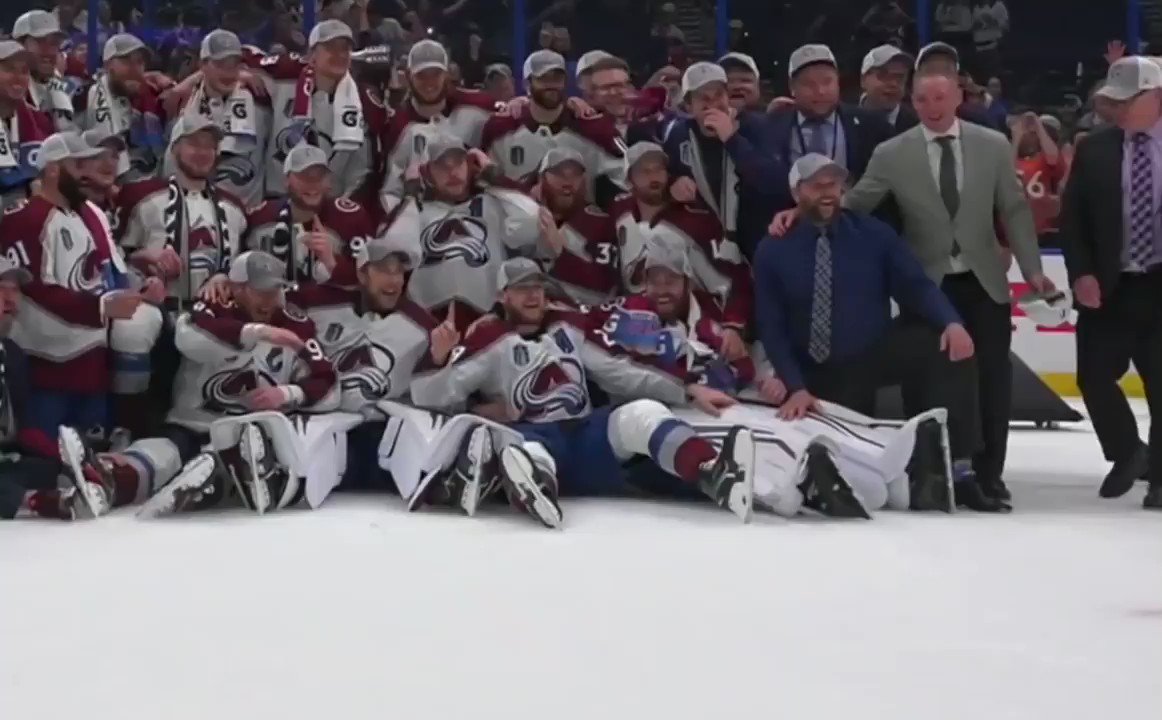 So, one of the Avs players dented thr Stanley Cup shortly after they were  awarded the trophy the faces made here are PRICELESS! 😂 #YQL…