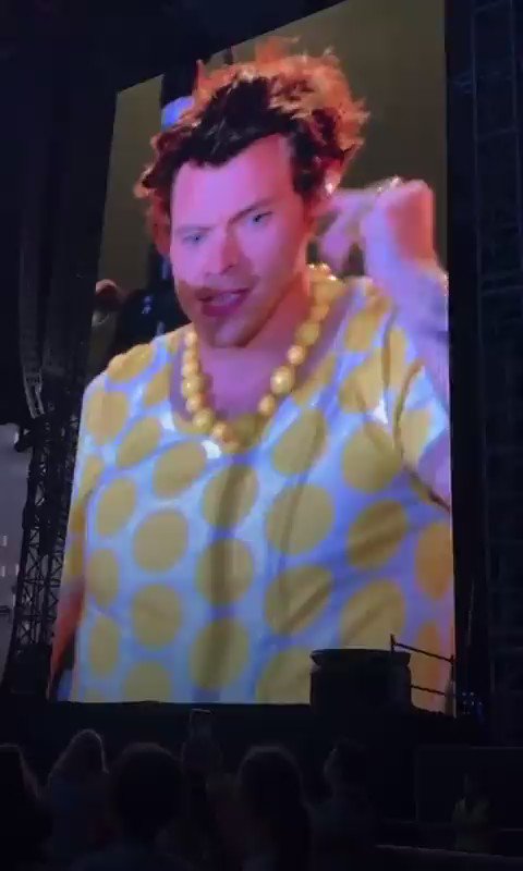 Happy Days On Twitter Harry Revealed To The Audience That He Is happy-days-on-twitter-harry-revealed-to-the-audience-that-he-is