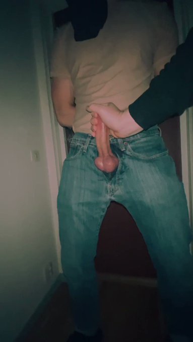 #memilking #handjobgay #nsfwtwt #bigdick #bigcock #gaysweden #gayporn #supportNSFWcontentcreators ??