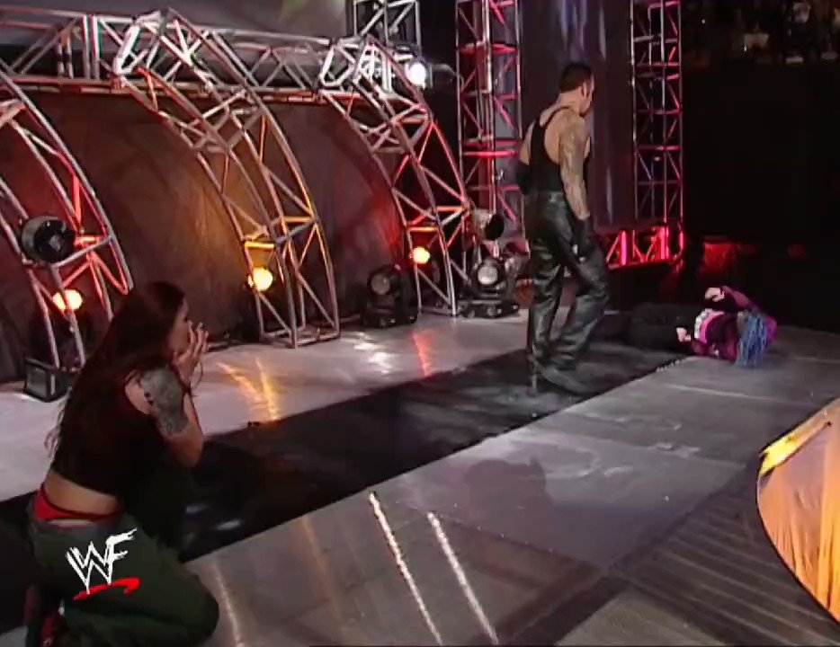 RT @WrestleClips: The Undertaker gives Jeff Hardy a Last Ride off the stage! https://t.co/CAgpFEXIIW