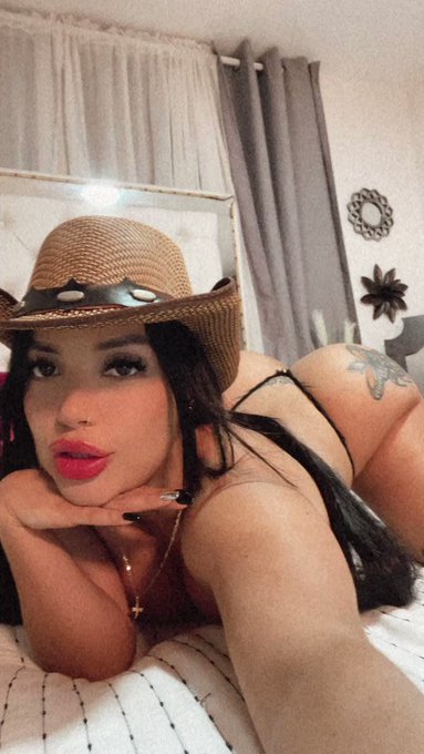 Ya me siguen?https://t.co/Ha10CIzNNQ https://t.co/yovptCCNAJ