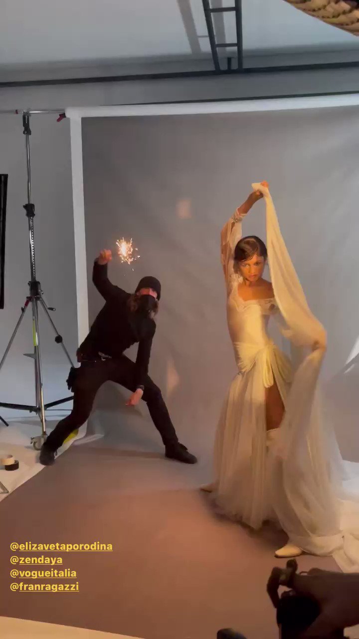 Zendaya Updates on Twitter: "More of Zendaya behind the scenes for
