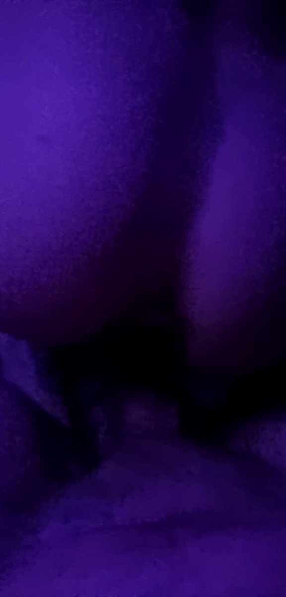 Line Cigarette Bed’s pics and videos