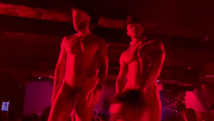 Stage show at #theblackroom in Barcelona with https://t.co/3Z7ZwaR18Y😈😈😈
#fetishparty #gayparty #gaybarcelona
