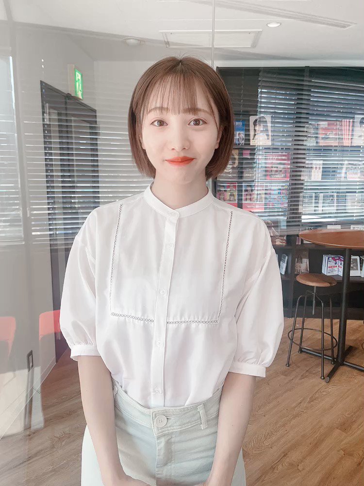 直筆サイン入り❗️ 能條愛未1st写真集『カーテンコール』 の正規品は