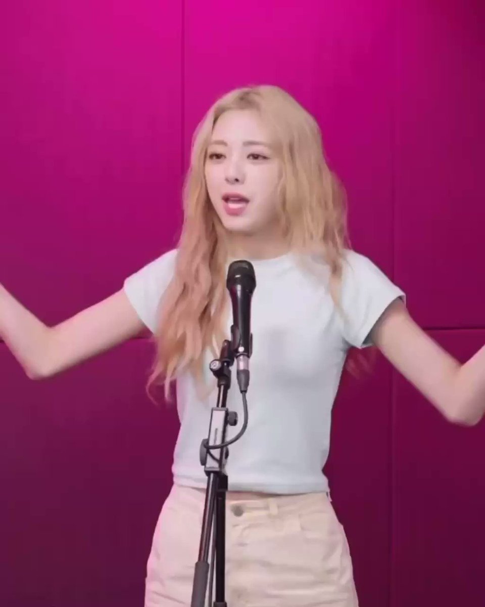 케이팝 가사 다 외워서 부르는 유나 흔치 않다.. 포레버영 좋아하는 건 알았지만 오늘 real 물만난 블링크.. 립싱크 개잘해 ... 케이팝 가사 다 외워서 부르는 유나 흔치 않다.. 포레버영 좋아하는 건 알았지만 오늘 Real 물만난 블링크.. 립싱크 개잘해 ...