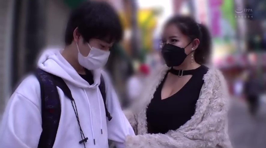 永井マリア 「 一緒に楽しいことしませんか?😈」 「こんなお外でビンビンにしちゃって❤︎」 禁欲で性獣化したダイナマイトボディ痴女が街中で若いチンポを逆ナンパ😈 車の中に連れ込み爆乳と巨尻で欲望のままにチンポを弄ぶ… いくら精子があっても足りません..❤︎
