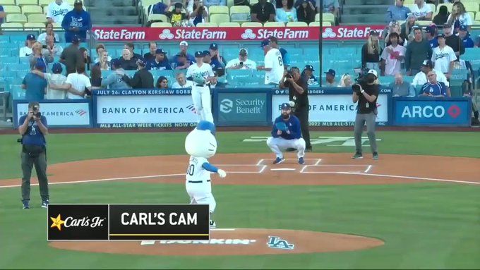 adolis garcia&rsquo;s HR derby pitcher https://t.co/eB5eyZNyJN