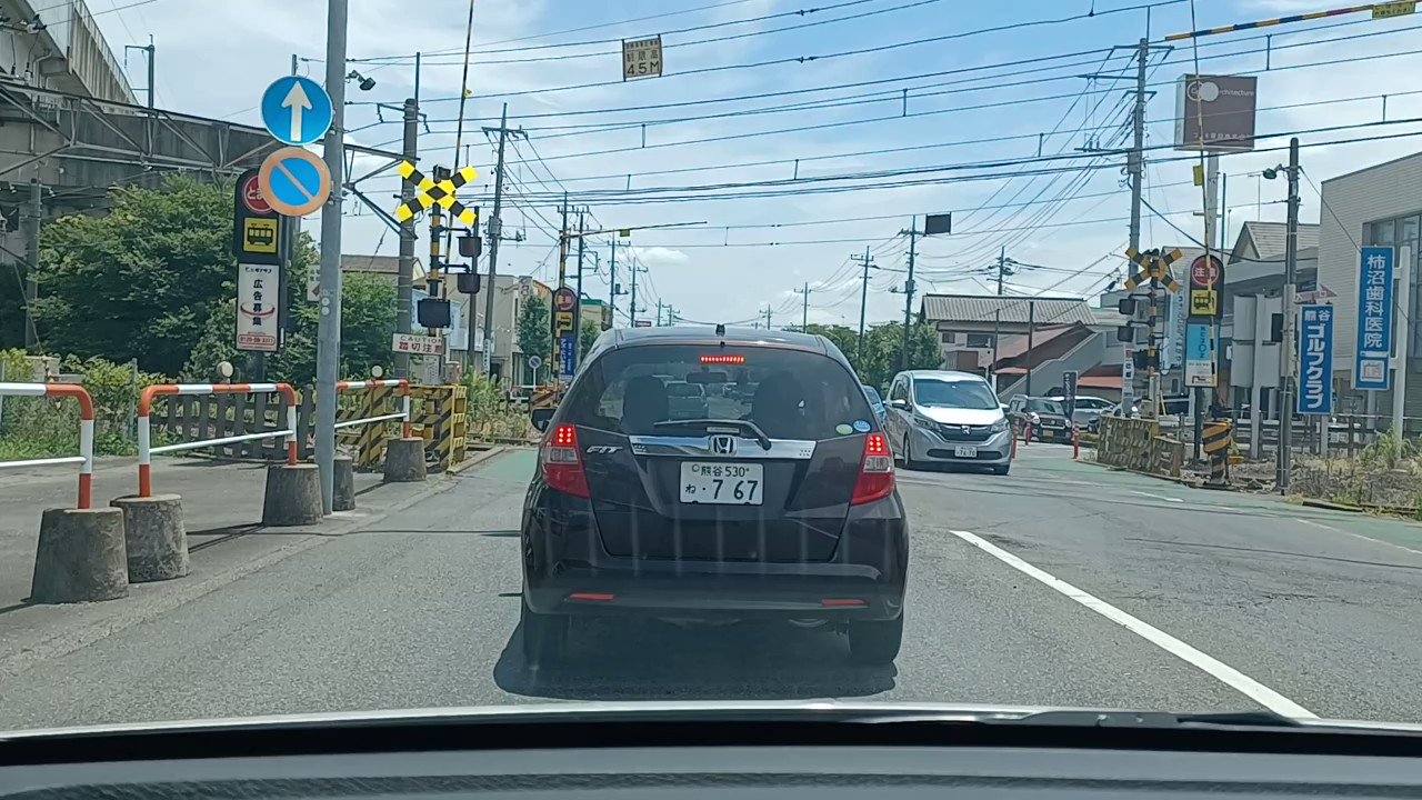 自転車 だからチャリンカスって言われんの 新たなひょっこりはん わざと飛び出し牽制してくる自転車乗りに物議