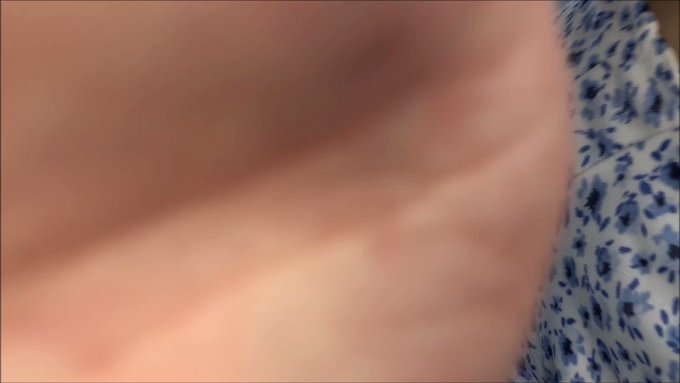 Hi, ich bin Emmi 18 Jahre aus #Berlin !  Hier stelle ich mich vor!  https://t.co/lA3ZMksWbS Also my #onlyfans<a href="/tag/berlin"class="tags">#Berlin</a><a href="/tag/onlyfans"class="tags"><span>#onlyfans</span></a>