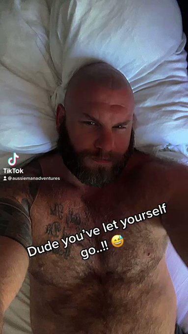 I know I’m not the most shredded but whatever..!!

#gaybearsofinstagram #gaybeardedmen #gaybearded #gayhairymen