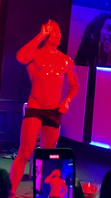 Little clip of one our boys last night, see all the videos on our fan page @PleasureBoysOF - link in