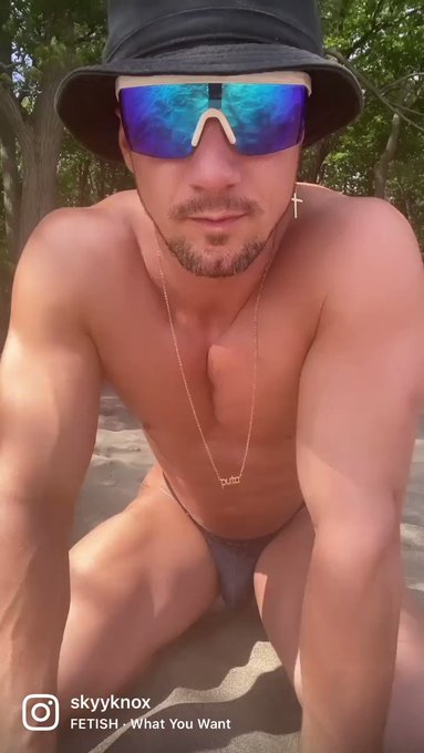 Tell me what you want ? https://t.co/rGkJH0eMvM