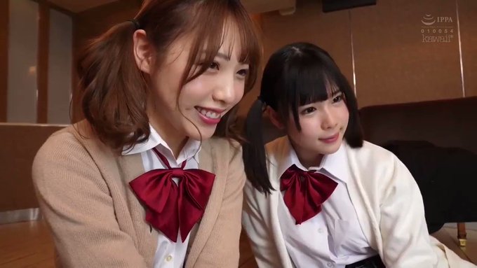 教師をホテルで弄ぶ小悪魔美少女たち。
頭がおかしくなるくらい興奮しちゃいそうです。 https://t.co/b9IWwvMCCa
