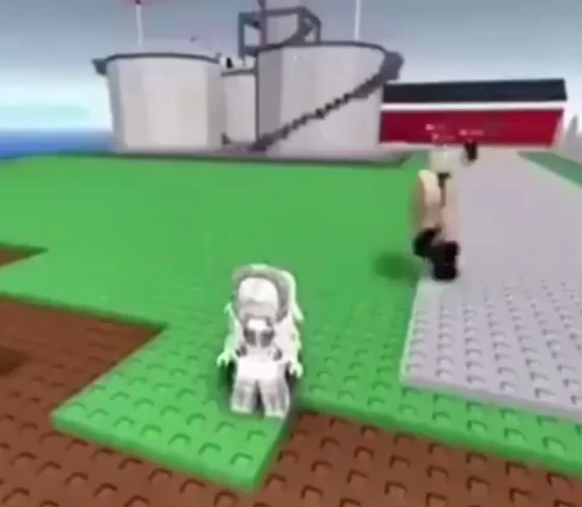 VuxVux on Twitter "when trolling goes wrong 💀😂 Roblox https//t.co