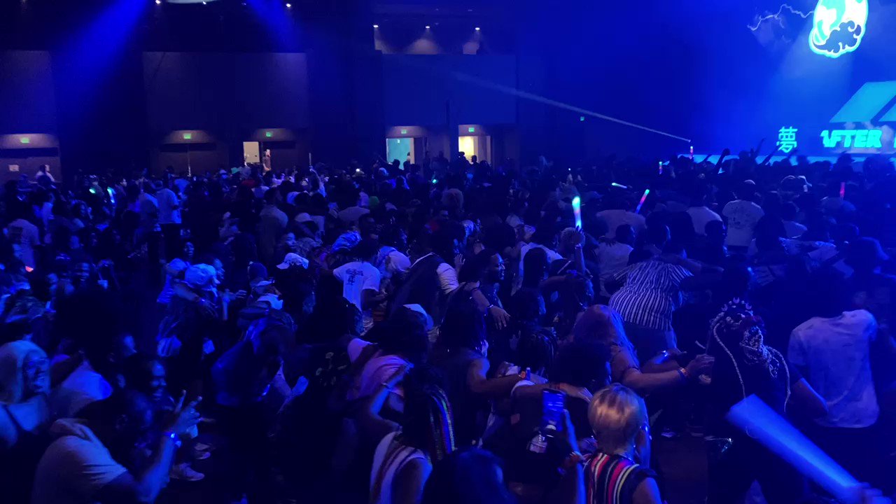 Dream Con (dreamconvention) / Twitter