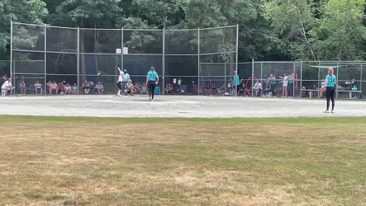 Brooke Hickman c/o 2024 (b_hickman55) / Twitter