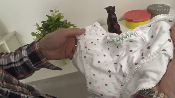新しく出来た家族の３姉妹に焦らされて射精管理される…

このコとセック〇したすぎた。
https://t.co/vXHnTHQTb7
