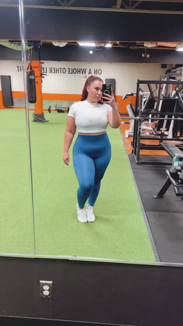 Ruby Red on Twitter "Would you workout with me? 💙 https//t.co