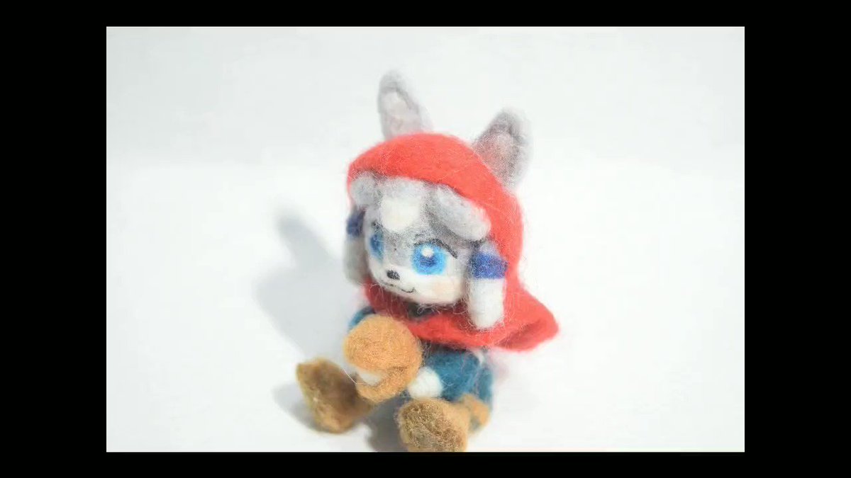 茄子紺 kishimagurumi あみぐるみ 羊毛フエルト 春まちスカンクちゃん