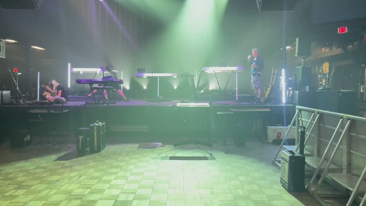 Retro Futura Tour (RetroFuturaTour) / Twitter