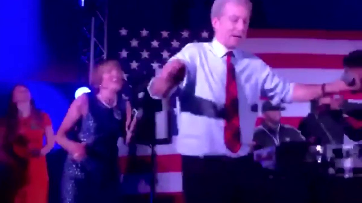 RT @ampol_moment: Candidate Tom Steyer dances to Back That Azz Up, drops out of the race hours later. (2020) https://t.co/T87pLOGIj8