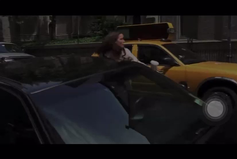 Happy birthday to the most iconic best friend in film, Judy Greer : 