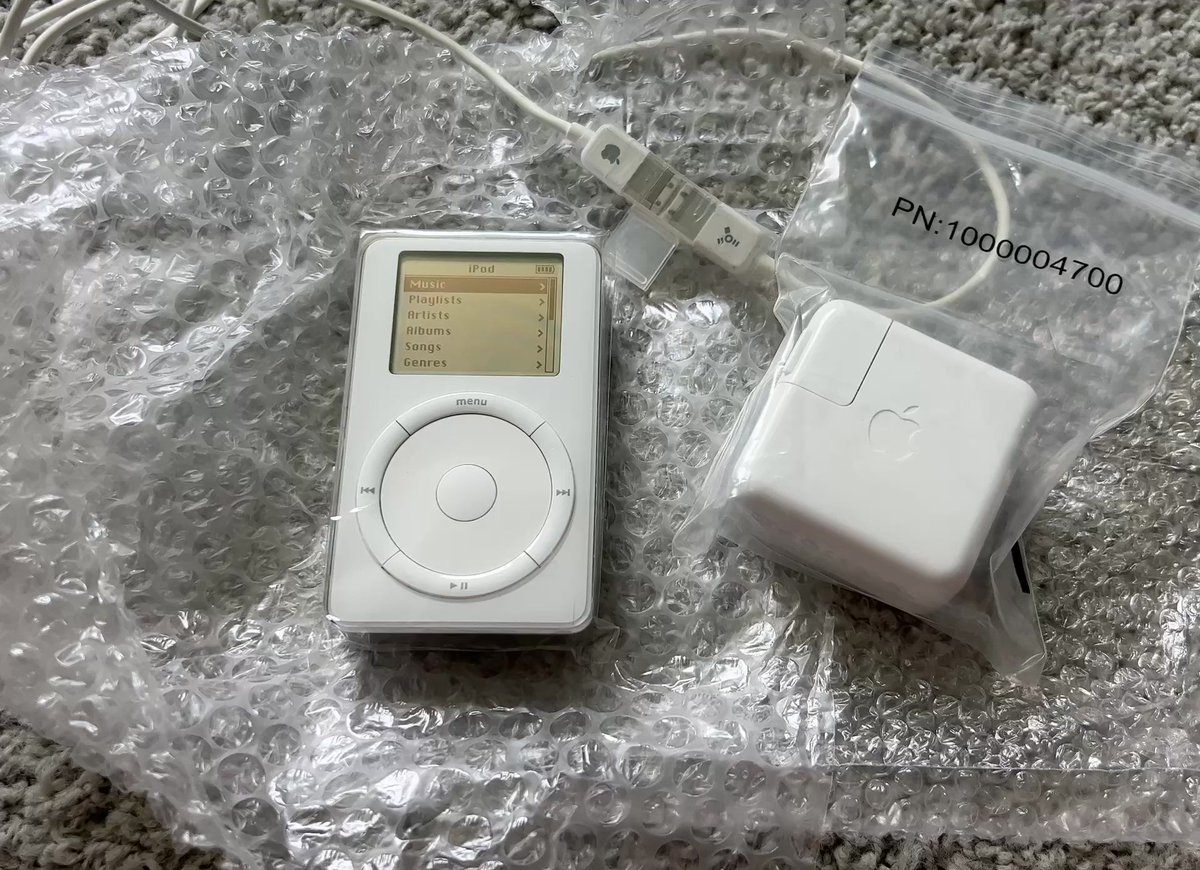 DTM・DAW iPod DLO TransDock Deluxe in-car iPod Dock & FM Transmitter