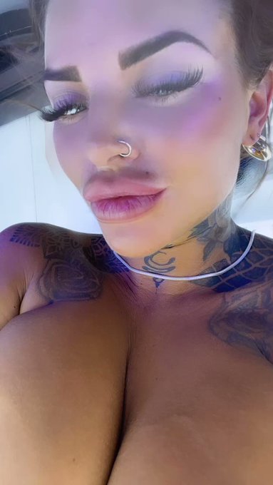 I love a tan … do you ?

Got a secret for you I’ve got a fantasy of being fucked on a sunbed -
Would