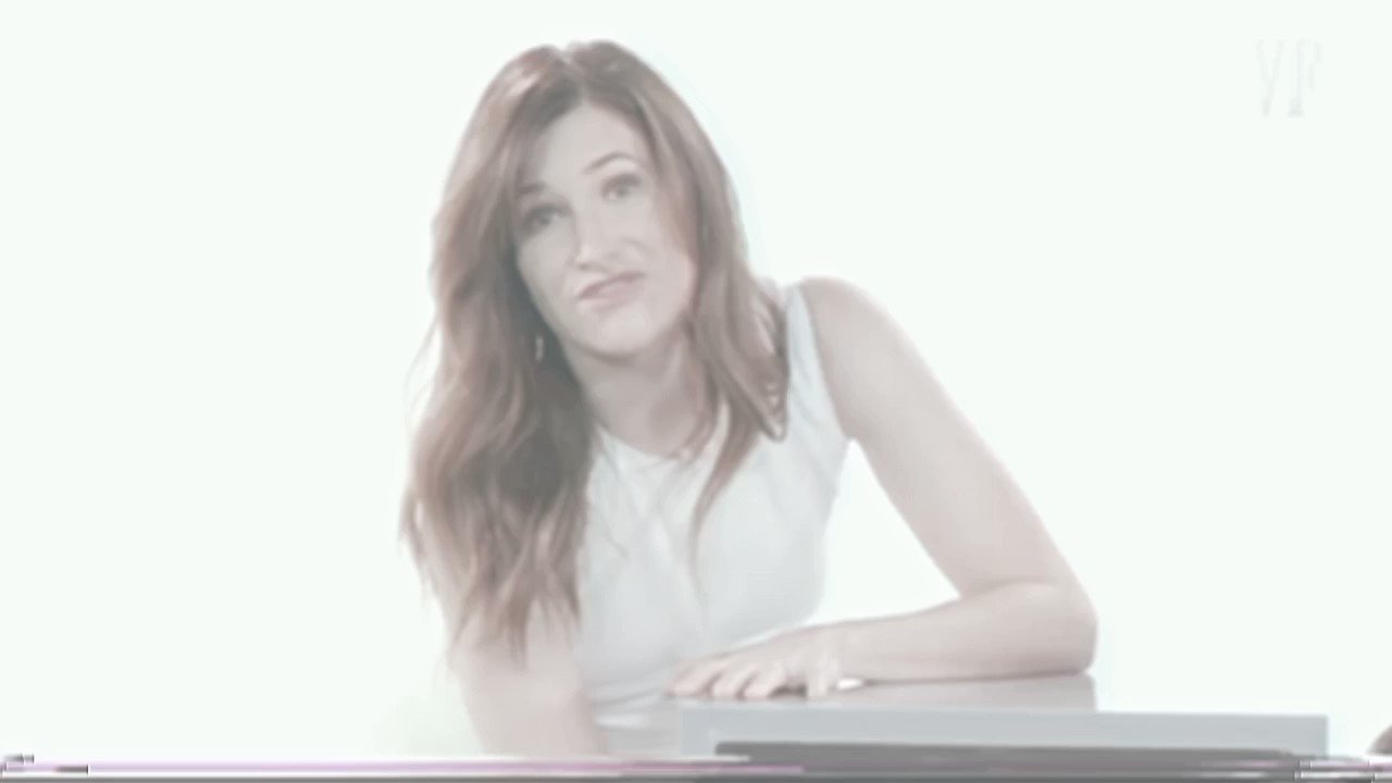 Happy birthday to the one and only icon, KATHRYN HAHN! <3 