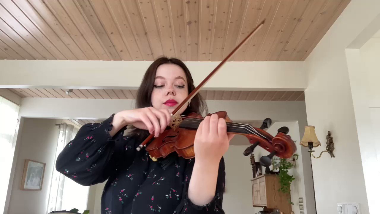 dill doe (cyberjcm) / Twitter